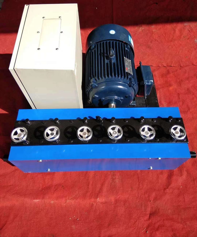 鋼絞線(xiàn)穿管機